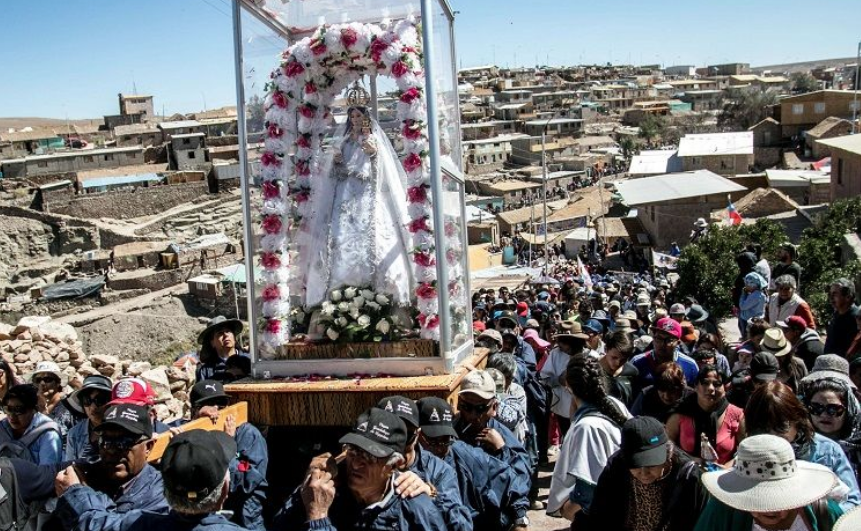 Bailes y costumbres de la comunidad